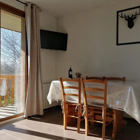 Appartement F3 au calme, vue sur le lac. Les Angles  Extérieur photo