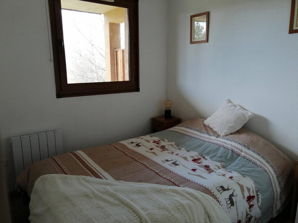 Appartement F3 Au Calme, Vue Sur Le Lac.
